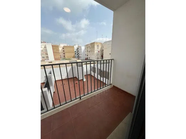 Piso en Calle de Cambrils, Torrefiel - Foto 15
