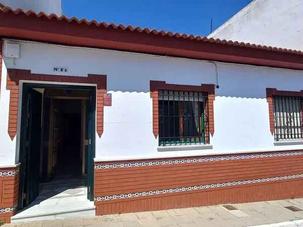 Casa de pueblo en Calle Murillo s/n - Foto 1
