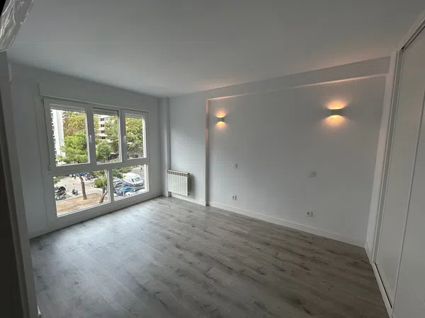 Piso en calle de Pedro Teixeira, 10