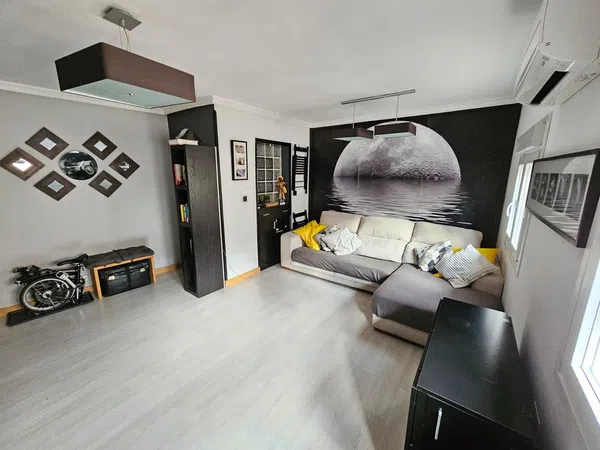 Piso en calle de María del Carmen, 20