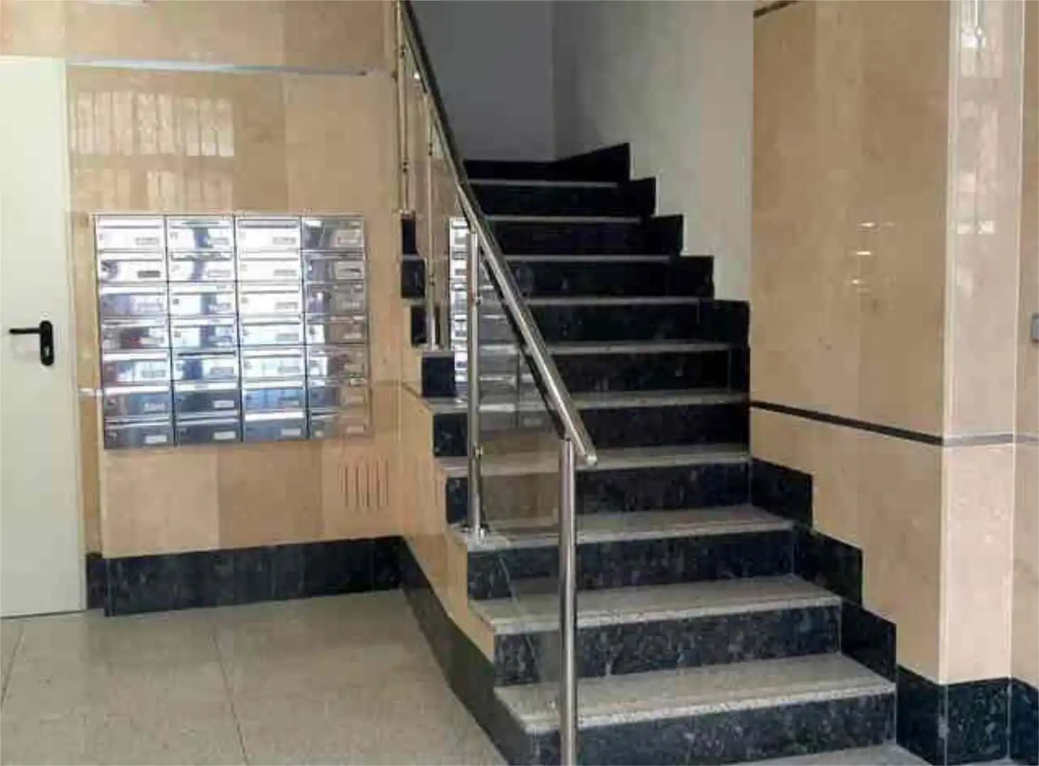 Piso en Avenida de Portugal - Foto 1