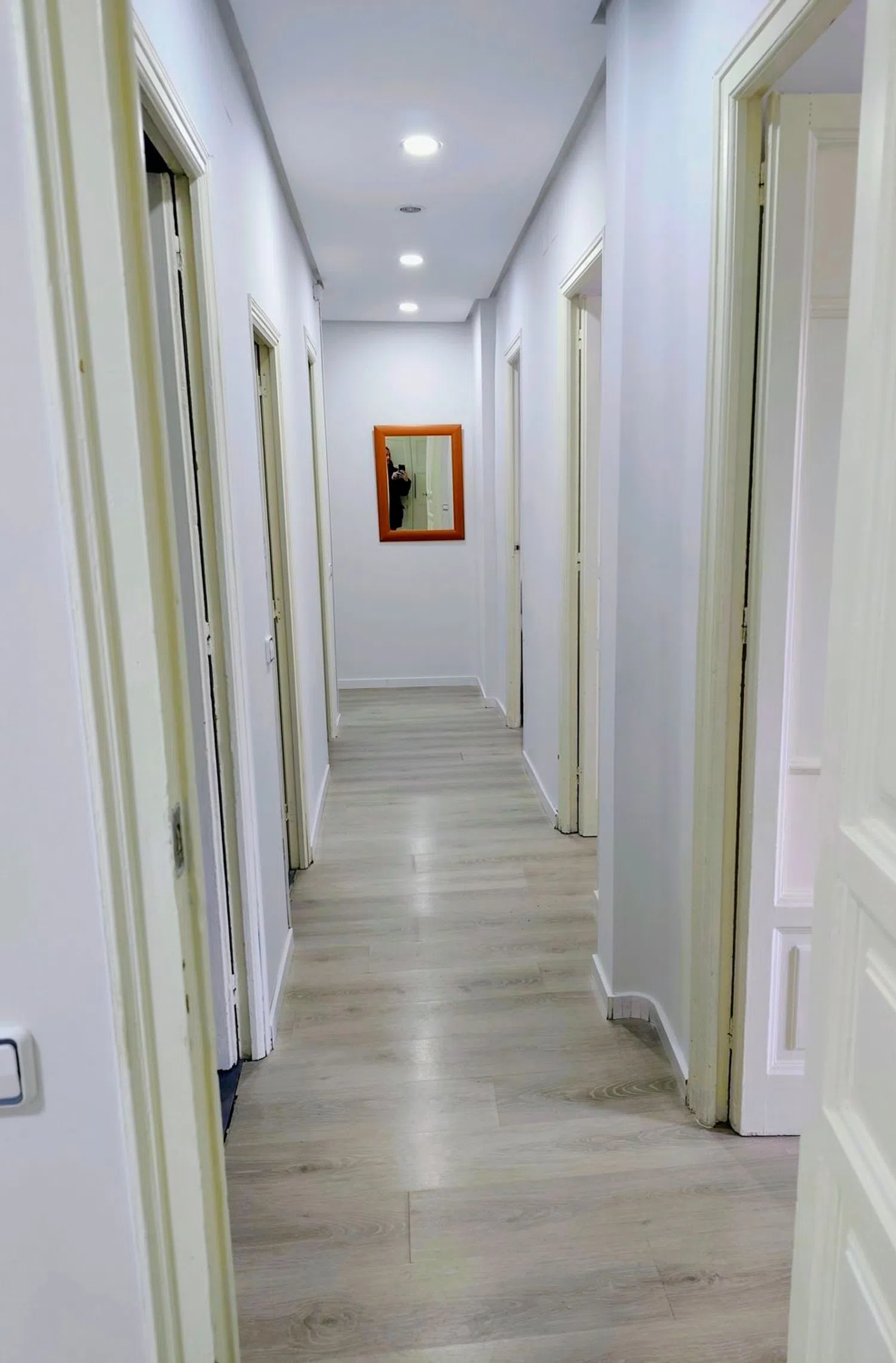 Piso en calle de Guzmán el Bueno, 29 - Foto 1