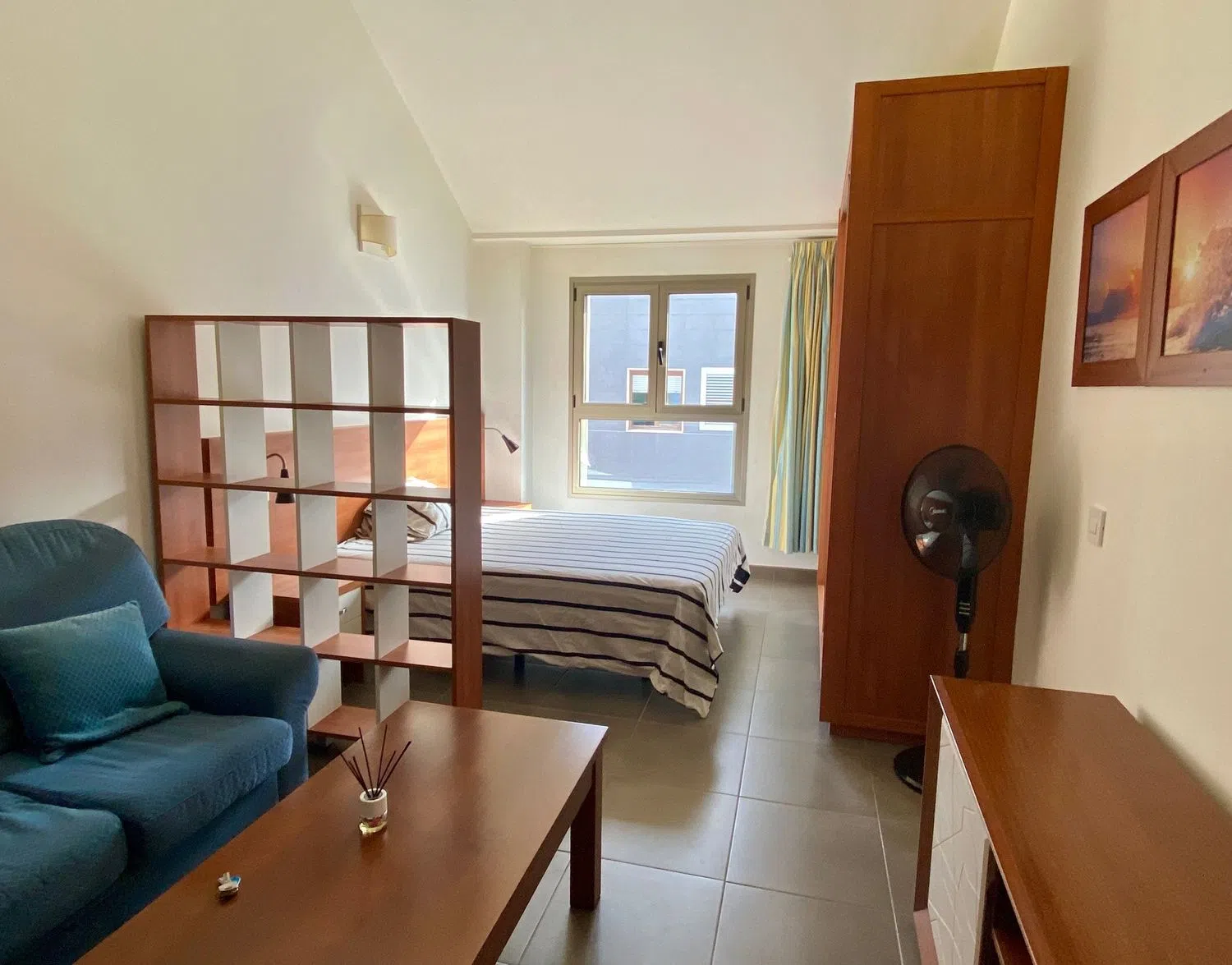 Estudio en calle el Salvador, 25 - Foto 1