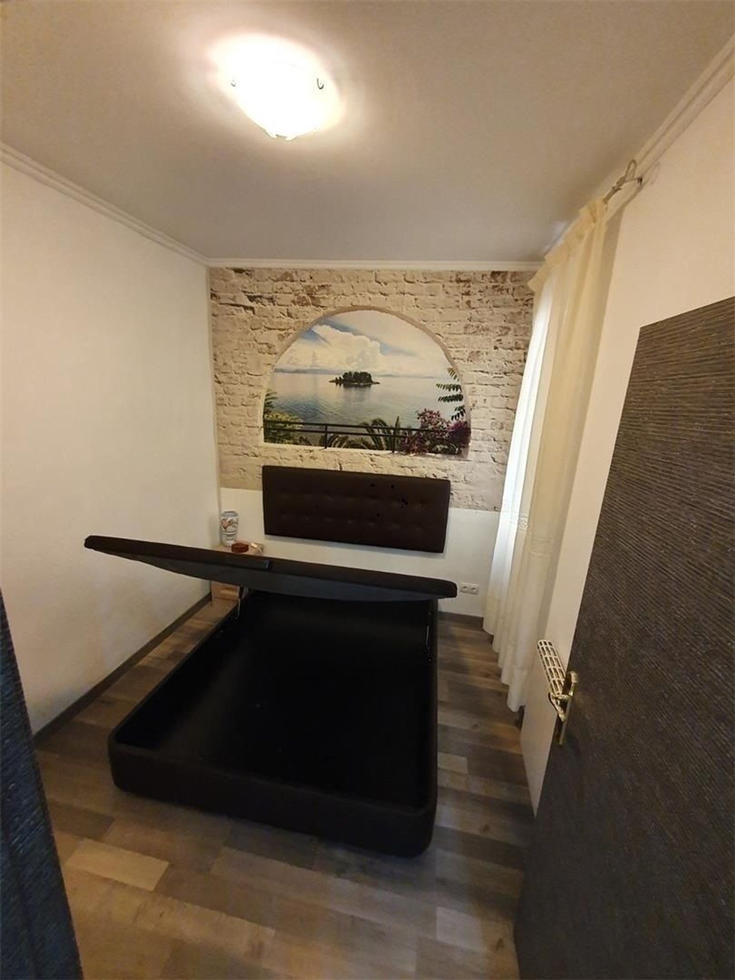 Piso en calle de María de Guzmán, 28 - Foto 5