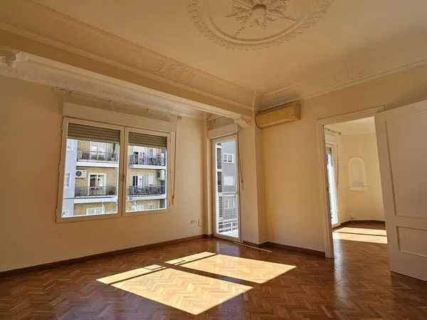 Piso en Calle de San Vicente Mártir, 6, Paseo de la Constitución - Las Damas - Foto 1