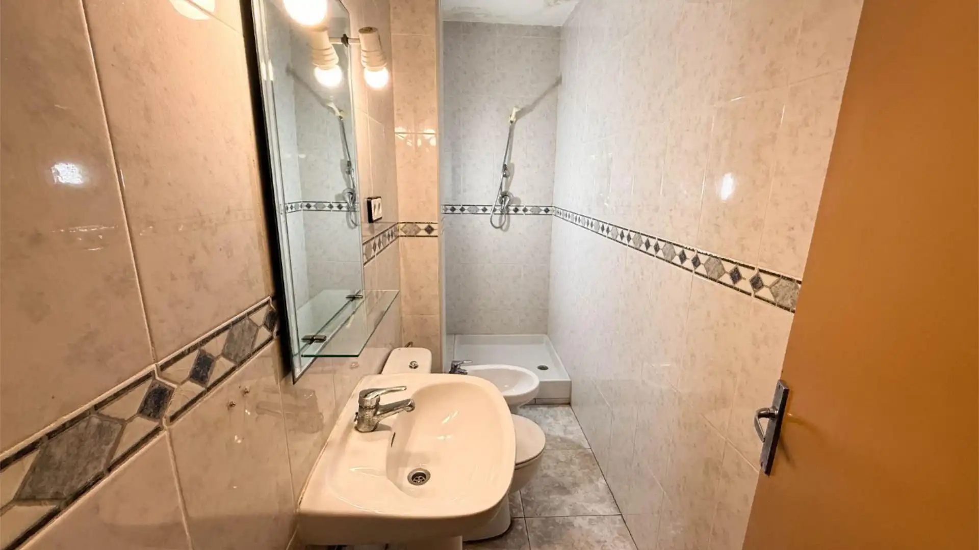 Piso en  Calle del Marqués de Comillas 30 - Foto 5