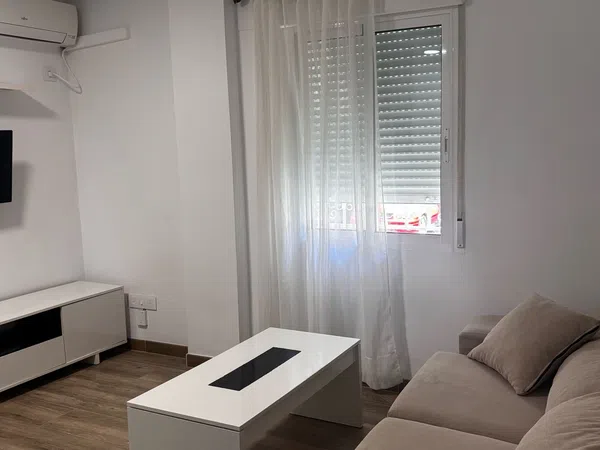 Piso en Calle Leiria, 12, López de Gomara - Foto 1