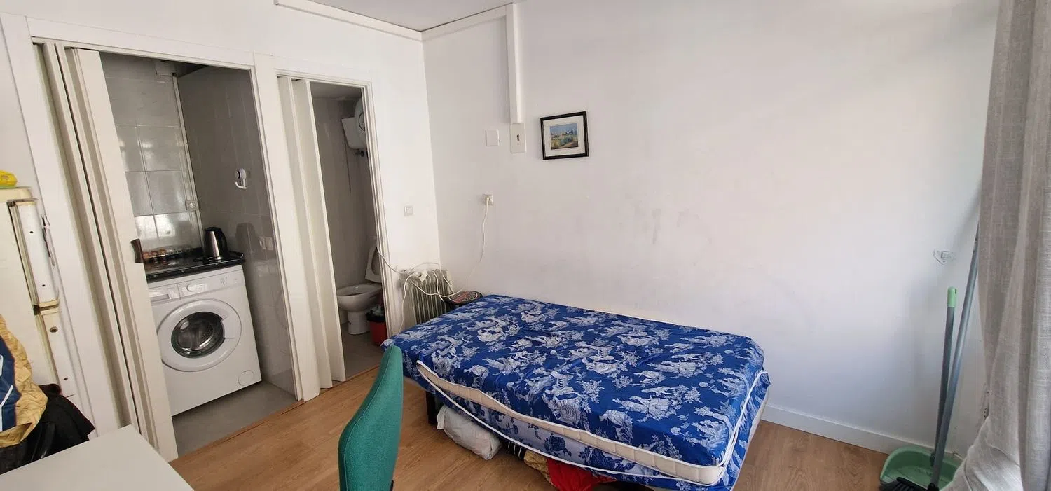 Estudio en calle de Santo Domingo, 21 - Foto 3