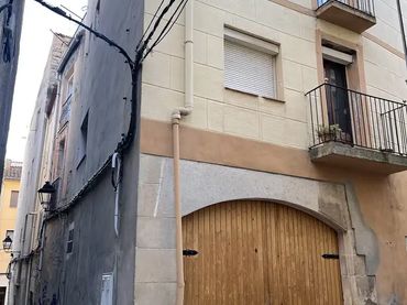 Casa adosada en  Carrer de la Cendra 19 - Foto 1