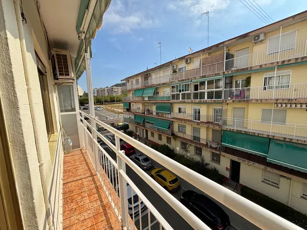 Piso en calle Doña Dolsa, 5