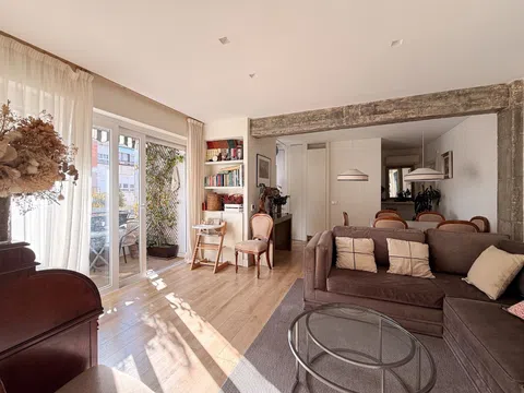 Piso en calle de Chile, 6