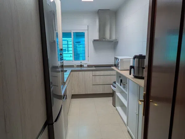 Chalet adosado en Avenida Sanlúcar la Mayor, 29 D - Foto 4
