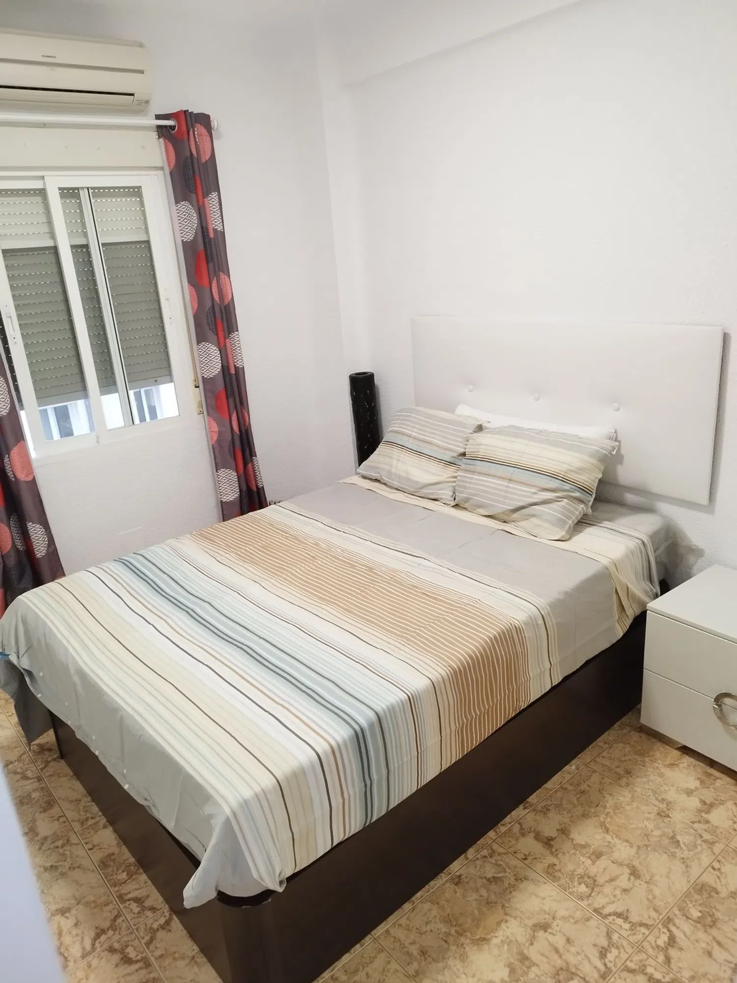 Piso en calle de la Virgen de Lourdes, 6 - Foto 3