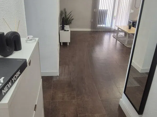 Piso en avenida de Dénia, 13