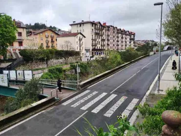 Piso en Intxaurrondo - Foto 1