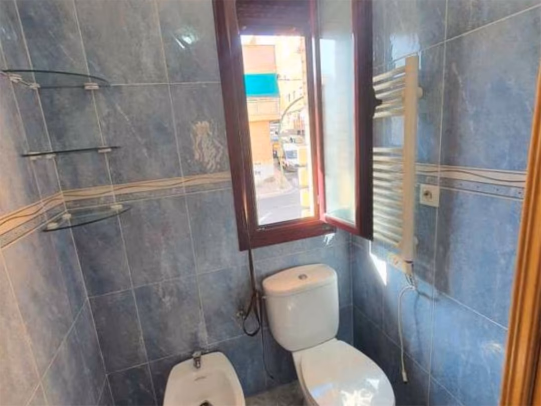 Piso en  Avenida de Hernán Cortés 13 - Foto 7