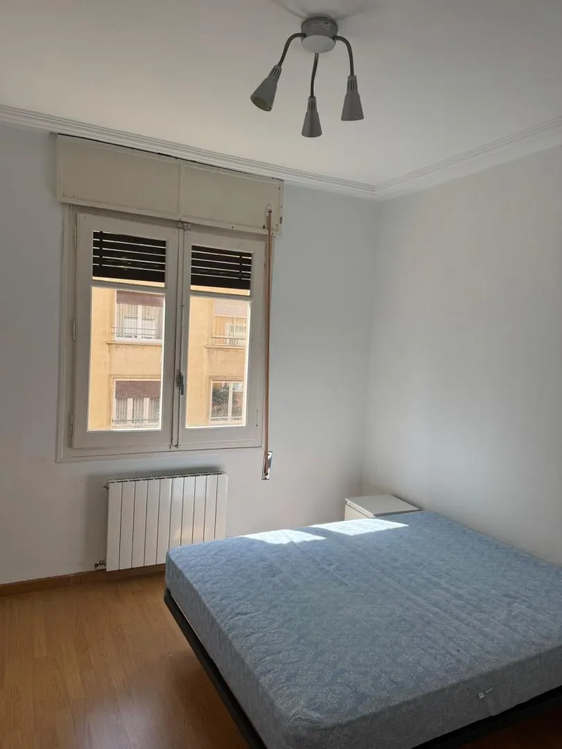 Piso en  Calle de Laguna de Rins 4 - Foto 9