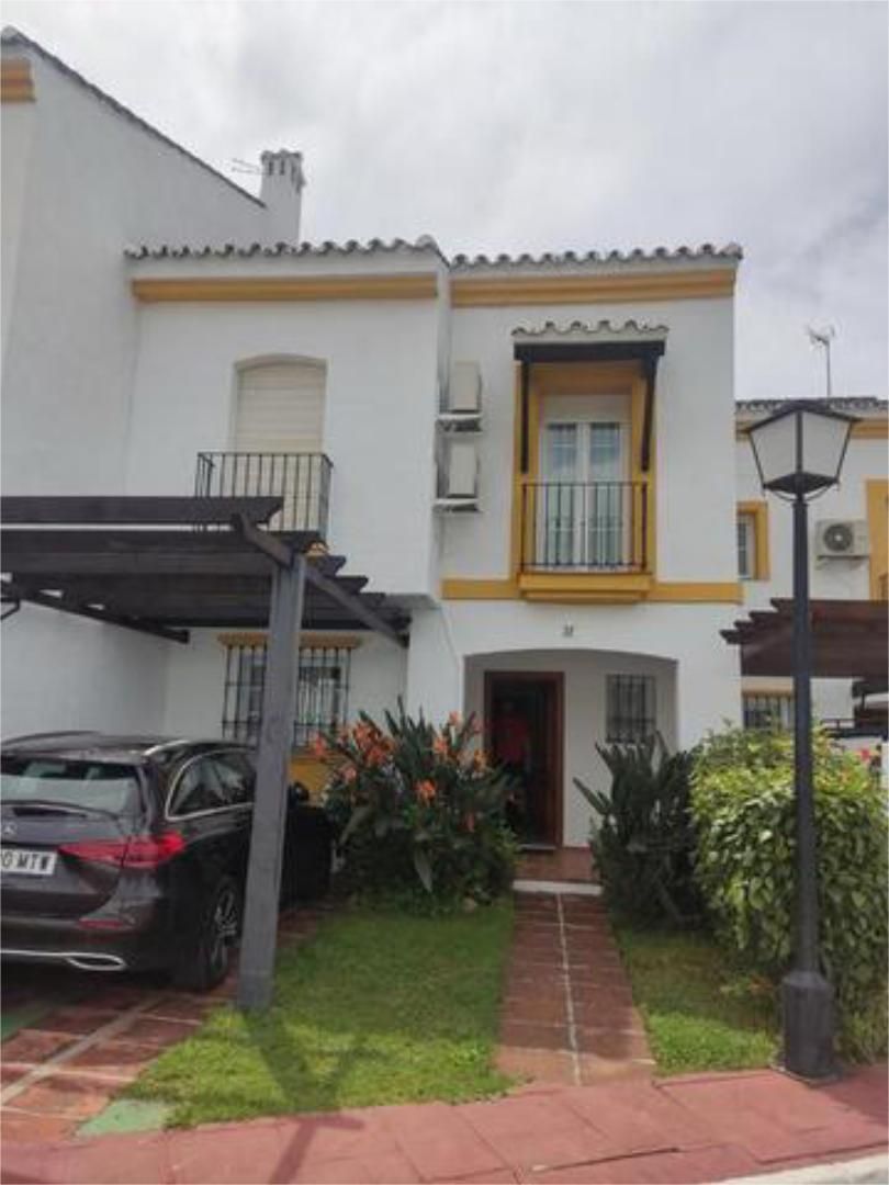 Casa adosada en Estepona - Guadalmina - Foto 9