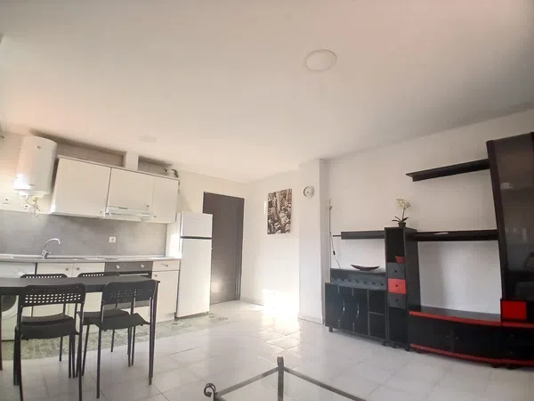 Piso en Calle de Tarragona, 29, Ciudad Jardín - Parque Roma - Foto 6