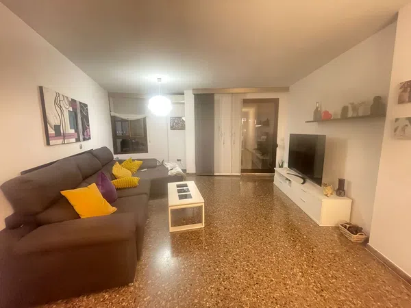Piso en Paseo Clara Campoamor - Foto 1