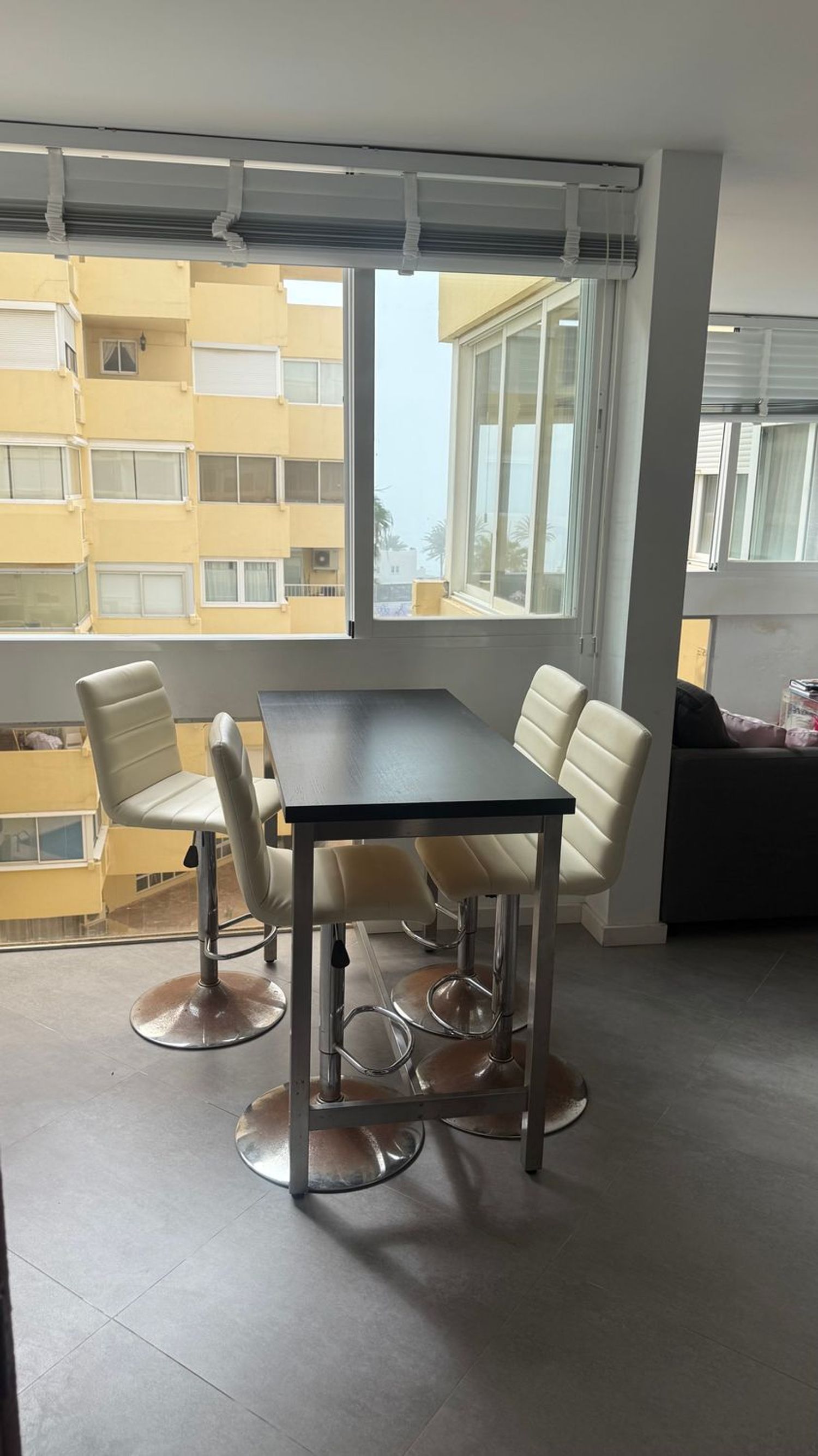 Piso en Avenida Duque de Ahumada, 407, Playa Bajadilla-Puertos - Foto 2