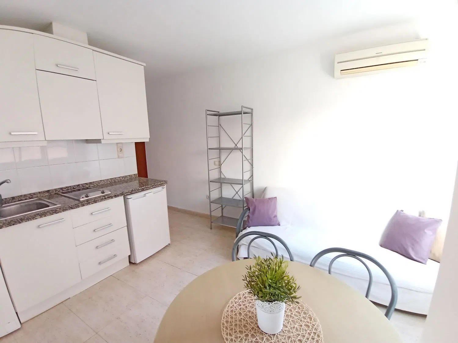 Piso en calle Arquitecto Guardiola, 3 - Foto 2