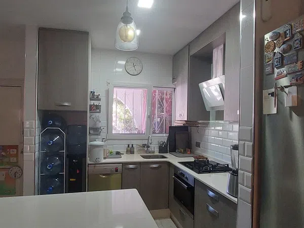 Chalet adosado en Calle Picasso, 46 - Foto 4