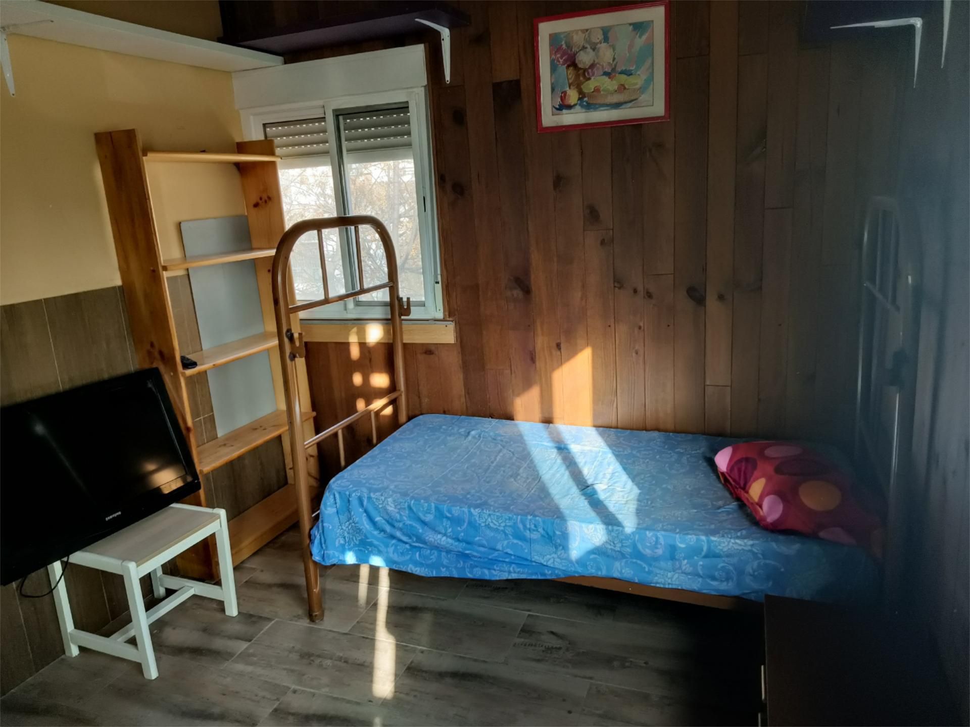 Casa adosada en  Calle Pedro de Moya 17 - Foto 2