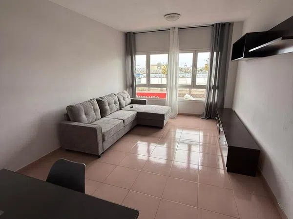 Piso en calle Eduardo Benot, 37