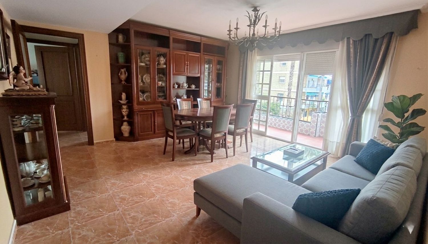 Piso en plaza Pintor Amalio García del Moral, 4 - Foto 3