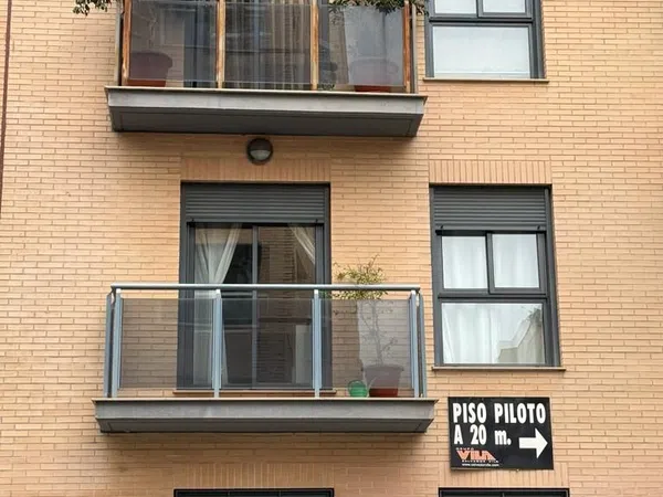Piso en calle Lepanto, 25