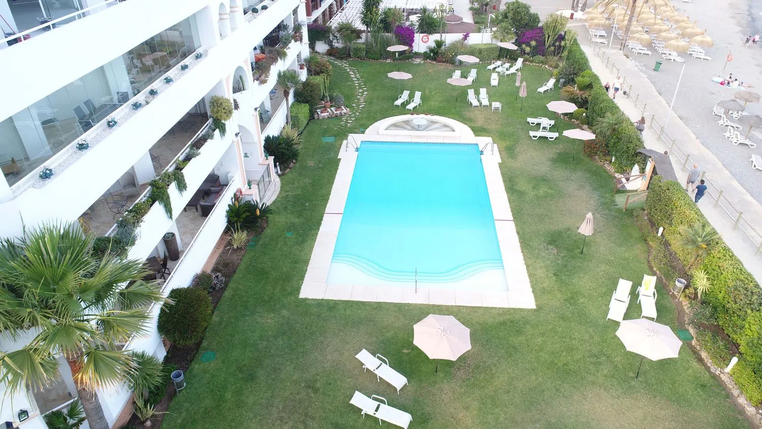 Piso en calle Edgar Neville s/n - Foto 5