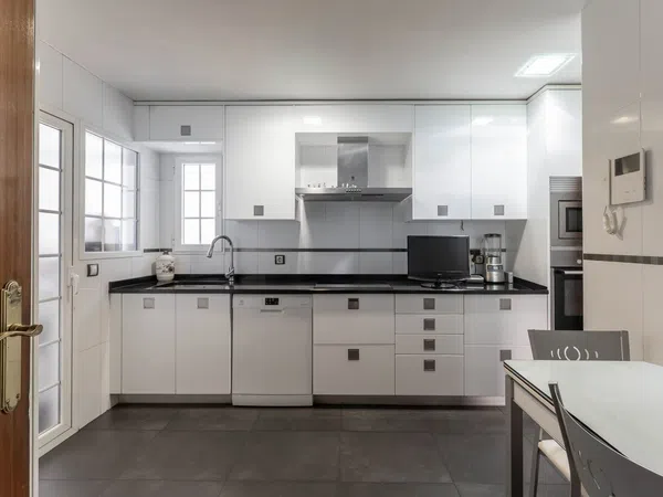 Piso en calle de Ramón Gómez de la Serna, 29