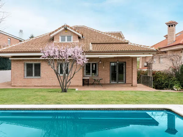 Casa independiente en Coimbra - Guadarrama - Foto 1