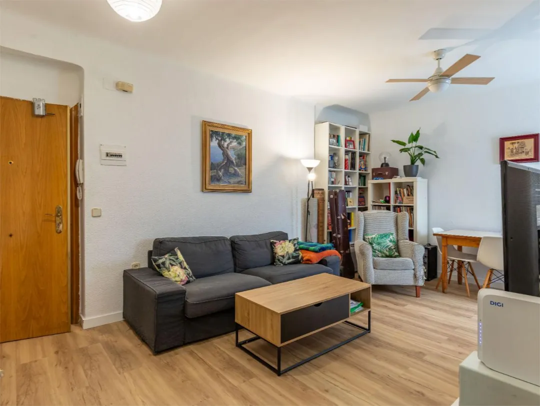 Piso en  Calle de Alonso Carbonell 6