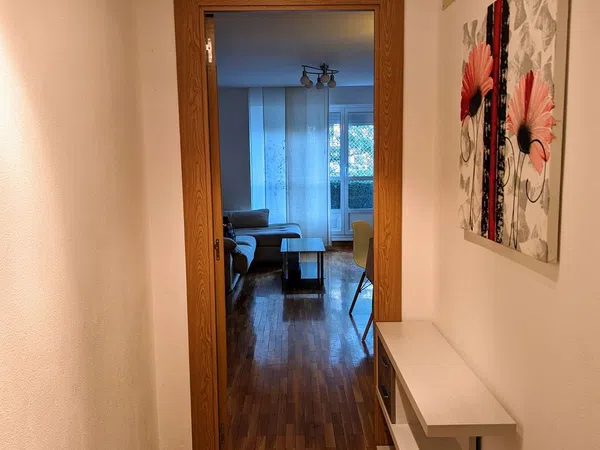 Piso en calle Concejo de Elcano, 18