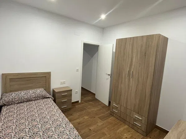 Piso en Avenida los Emigrantes, 22 - Foto 2
