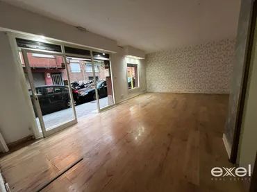 Local comercial en Sant Joan Despí - Foto 1