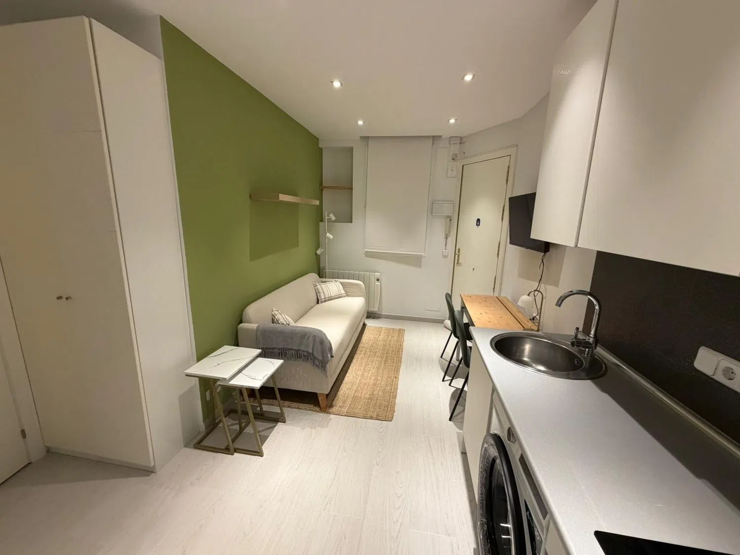 Piso en calle de la Infanta Mercedes, 3 - Foto 3