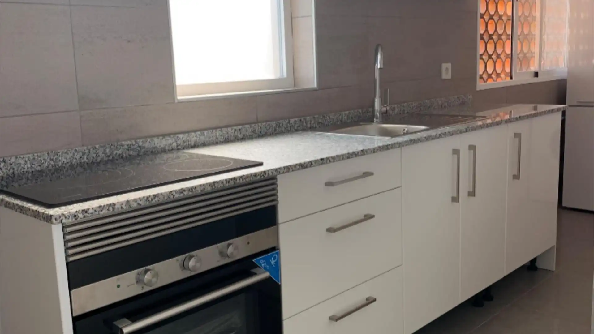 Piso en  Calle de Bruselas 9 - Foto 11