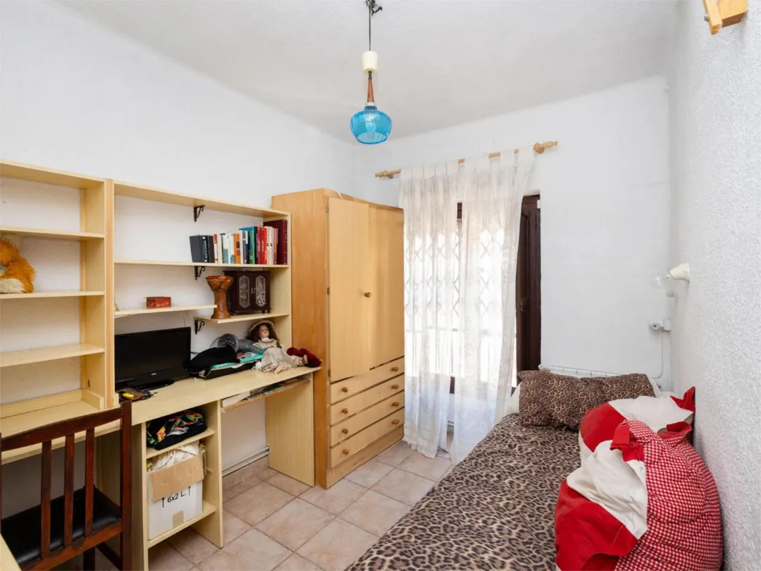 Casa adosada en  Calle Santa Herminia 37 - Foto 32