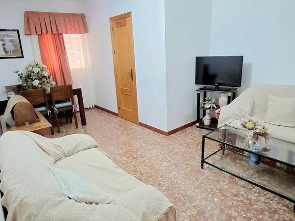 Chalet adosado en calle Marinaleda, 51 - Foto 3