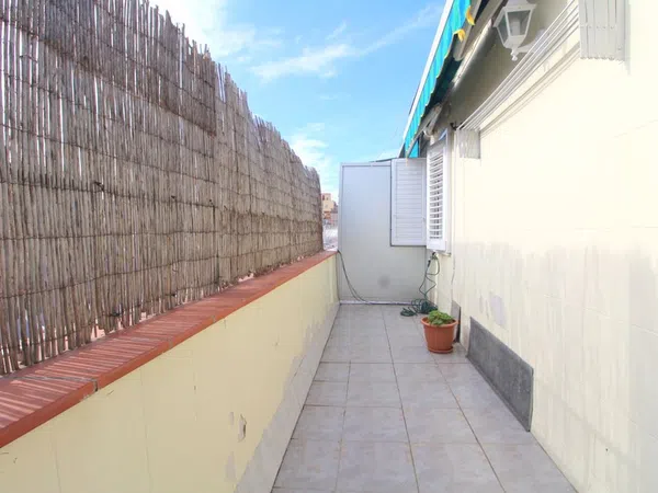 Ático en calle de Pujós, 60