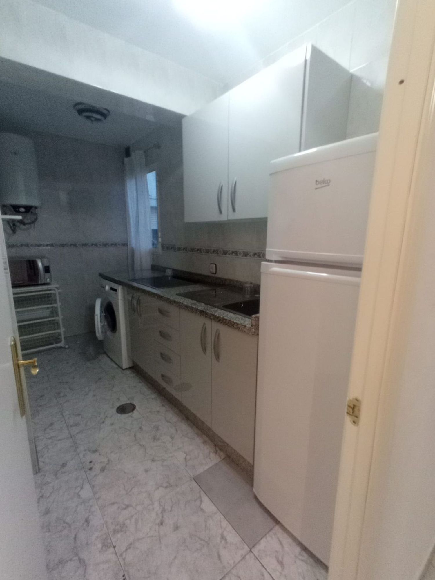 Piso en calle Brenes, 9 - Foto 2