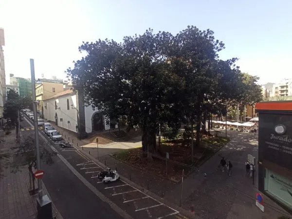 Piso en calle de San Francisco, 4