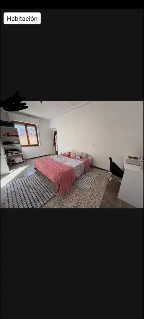 Casa adosada en  Avinguda de la Comunitat Valenciana 19 - Foto 2
