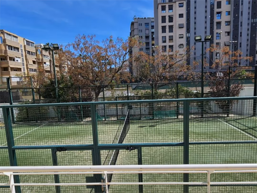 Piso en  Carrer Maria Moliner 3 - Foto 4