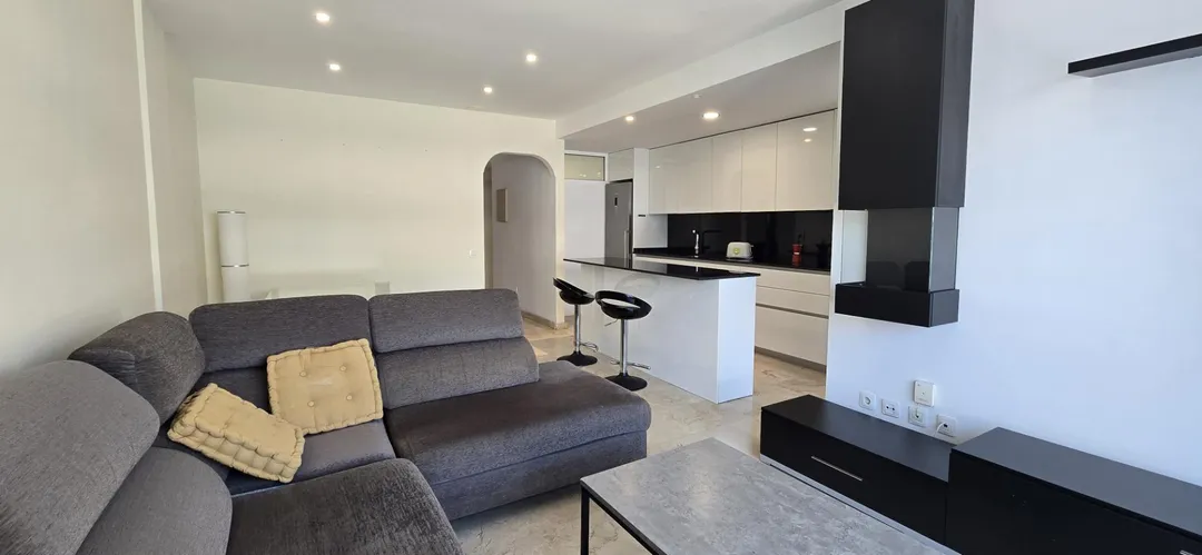 Piso en  Calle Carvajal 13