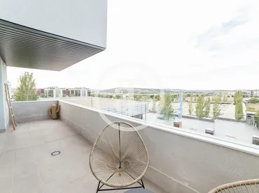 Piso en  Avenida de José Hierro - Foto 1