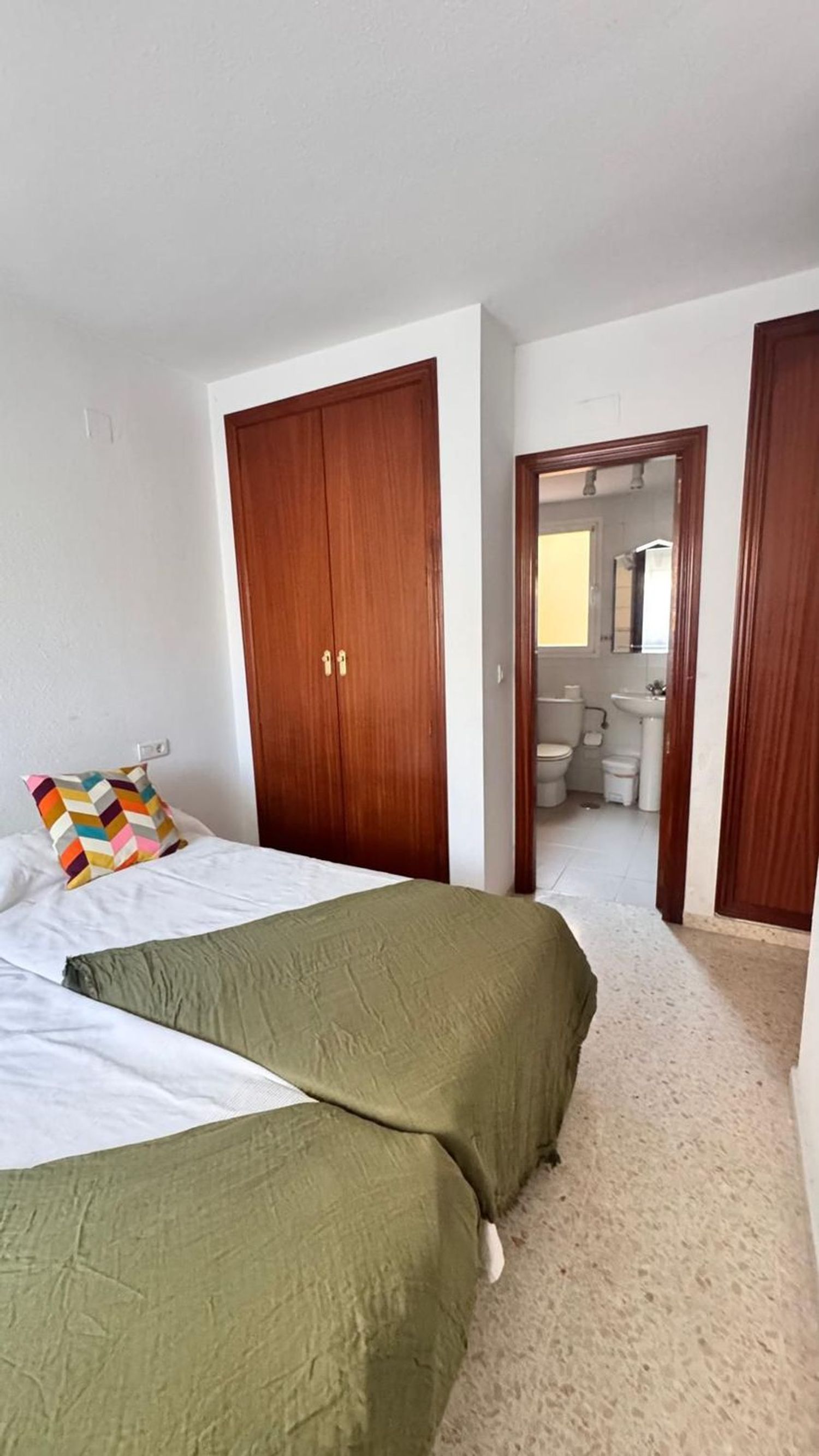 Piso en Avenida Plutarco, El Consul - El Romeral - Foto 9